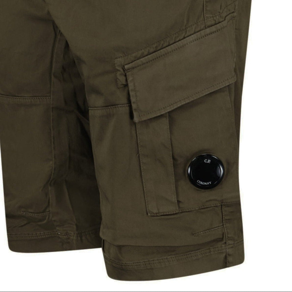 CP Company Bermuda Cargo Lens Shorts Ivy Green