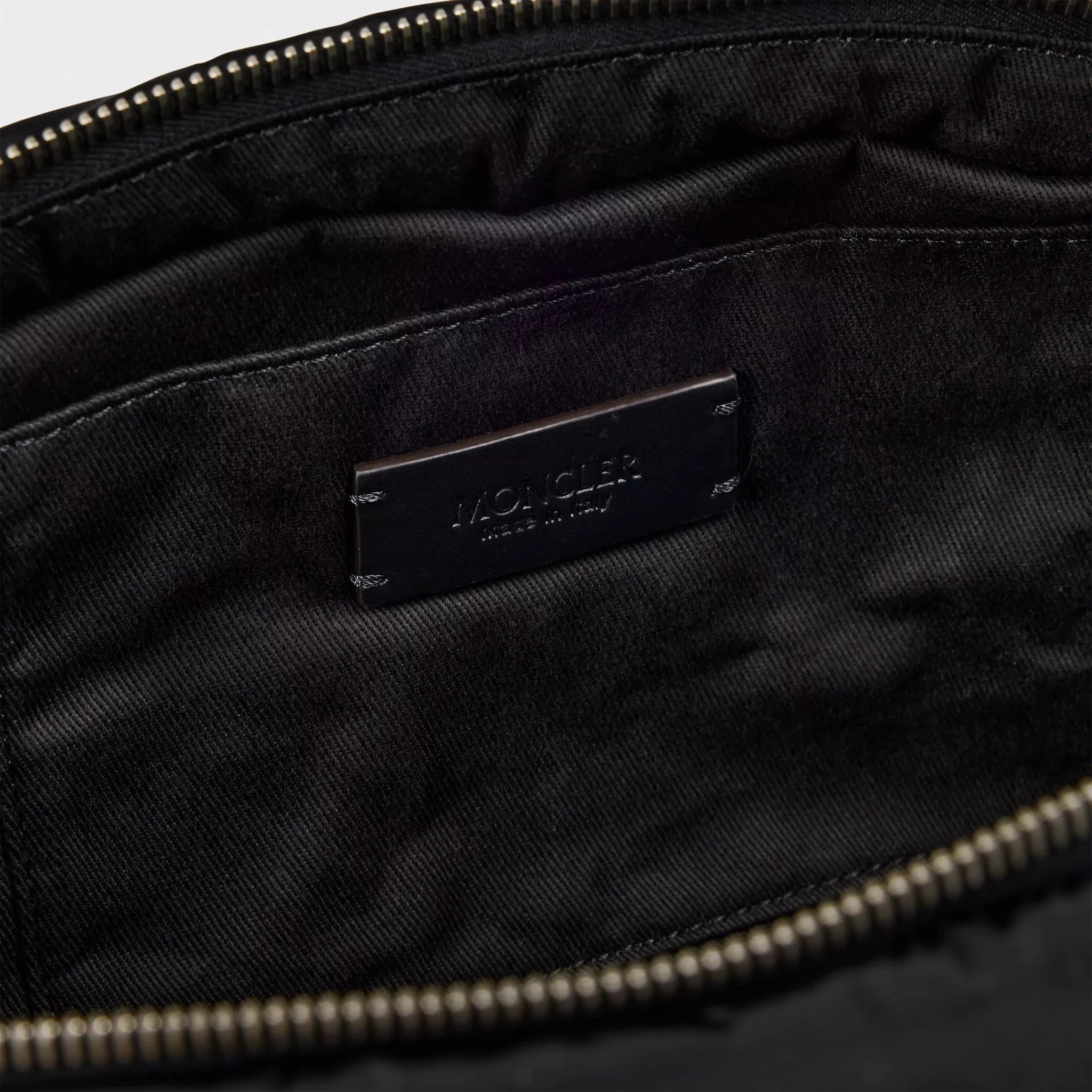 Moncler Caradoc Wash Bag in Black