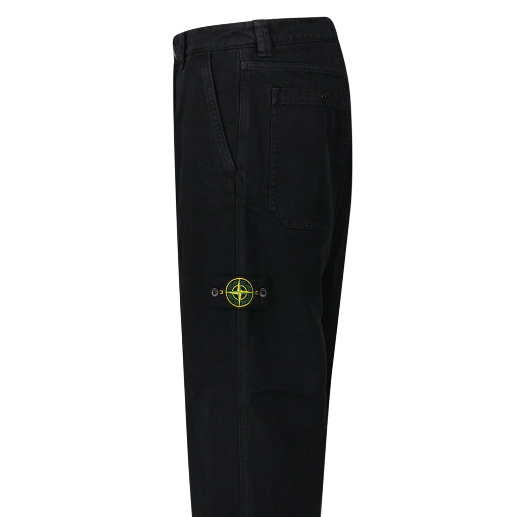 Stone Island’s Broken Twill ‘Old’ Effect Cargo Pants in Black